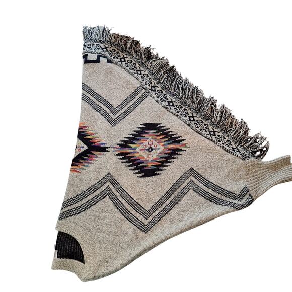 Kamana Aztec Design Fringed Sleeved Poncho One Size - Picture 8 of 8